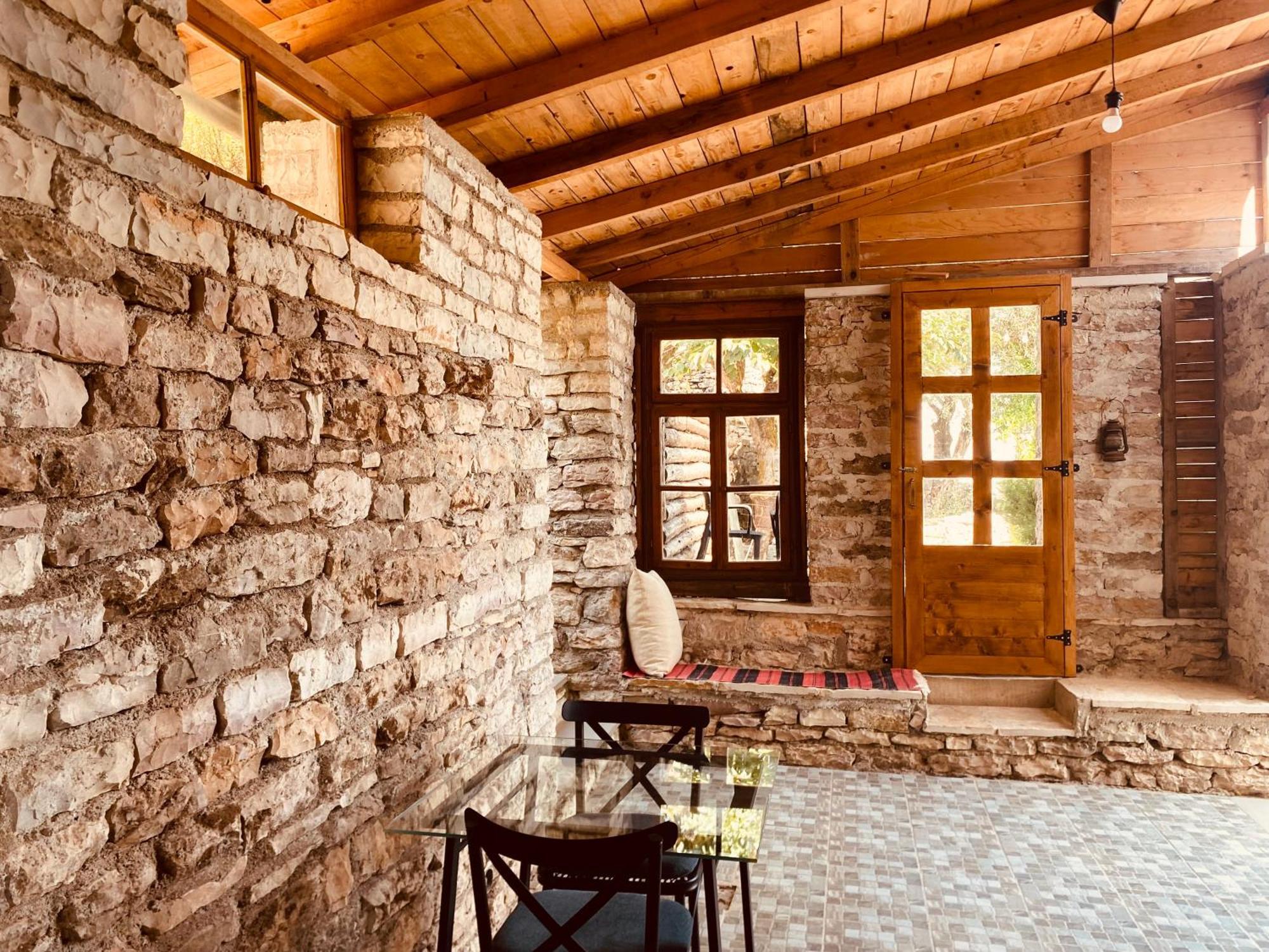 Vila Eri Гірокастра Екстер'єр фото